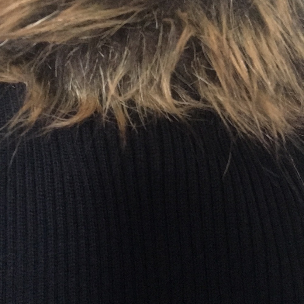 New zip front fur vest - Picture 5 of 5